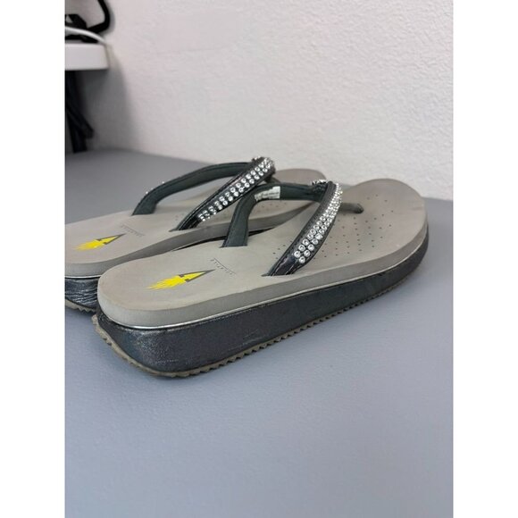 Volatile women's 9 grey silver rhinestone thong flip flop wedge platform sandals - Picture 8 of 8